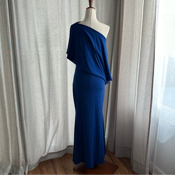 Royal Blue off shoulder dress - Picture 5 of 7